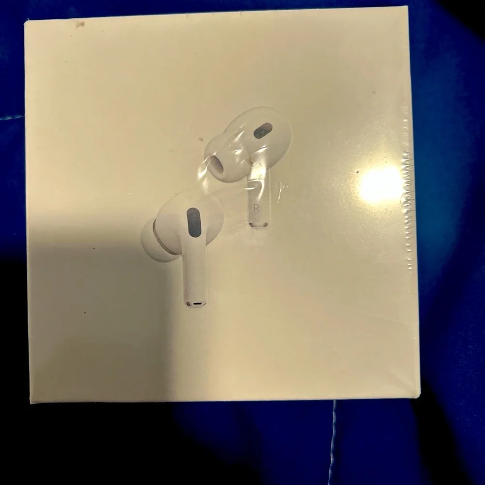 Apple AirPods Pro Wireless Earbuds
